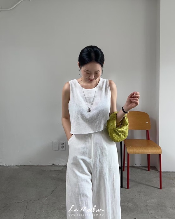 背後排釦棉麻背心